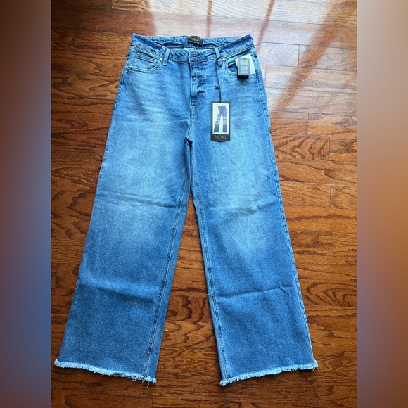 RACHEL Rachel Roy Denim - NWT RACHEL Rachel Roy Light Blue Wide-Leg Frayed Hem Jeans